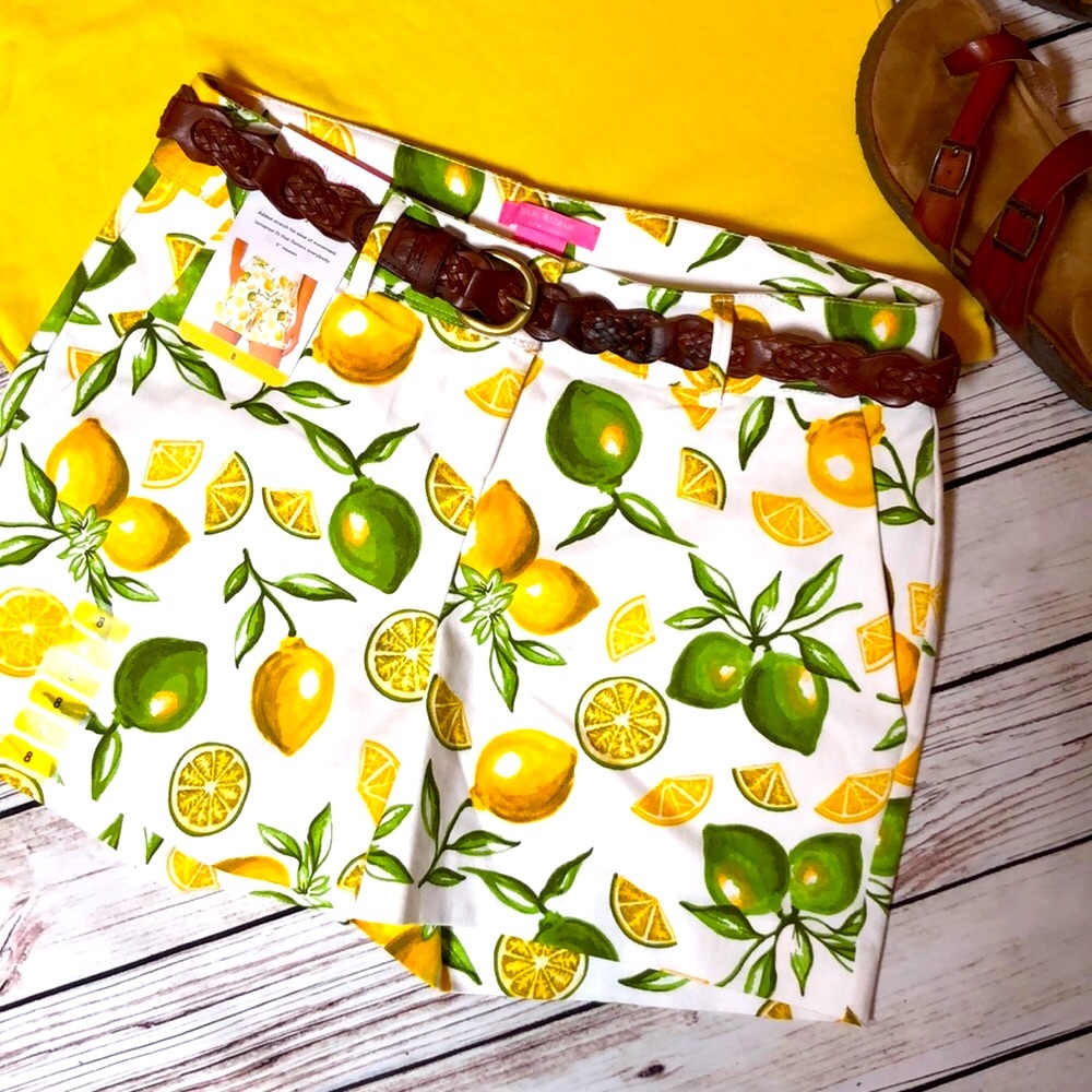 NWT Lemon Print Isaac Mizrahi Tailored Short